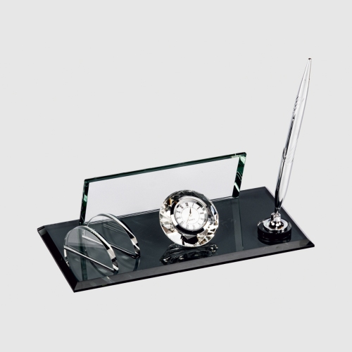  - 10532 - TUNA KRİSTAL MASA SETİ