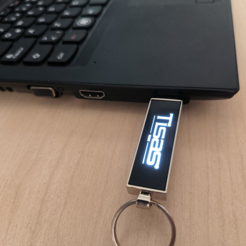 IŞIKLI USB 32 GB