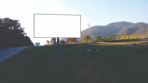 Billbord - İsmayıllı-Qəbələ yolu (Qurbanəfəndi kəndi, Bakıdan gedən ist.)