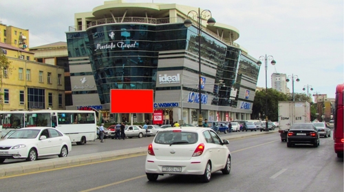 Billbord - Neftçilər (LC Waikiki-nin qarşısı)